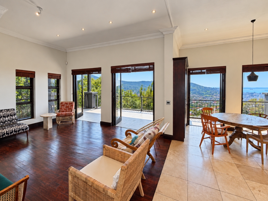 5 Bedroom Property for Sale in Higgovale Western Cape